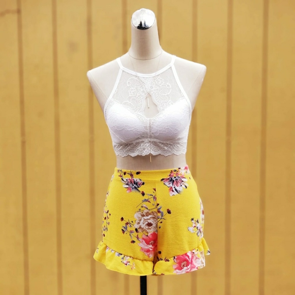 LOVE TREE ! Floral Print Ruffle Detail Shorts